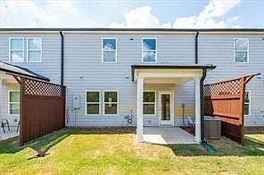 4192 Waratah Way SW — Photo 16