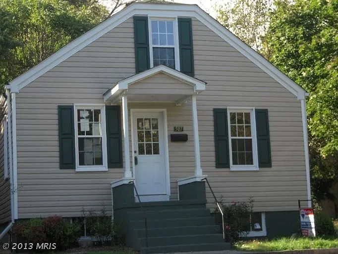 507 S Spring St photo 1