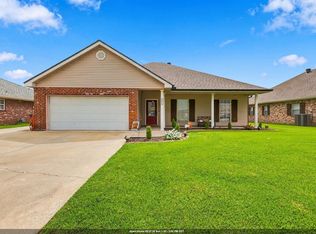 131 Wimbleton St, Houma, LA 70360