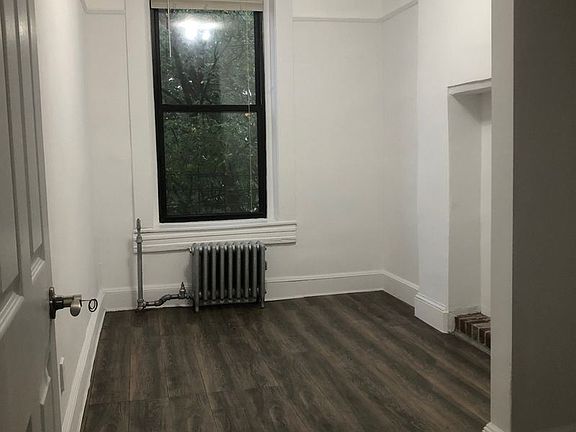 4th image of 407 Nostrand Ave #4