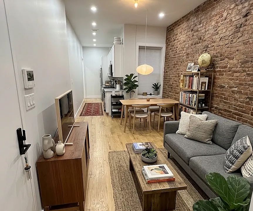 1st image of 1709 Madison St APT 3R