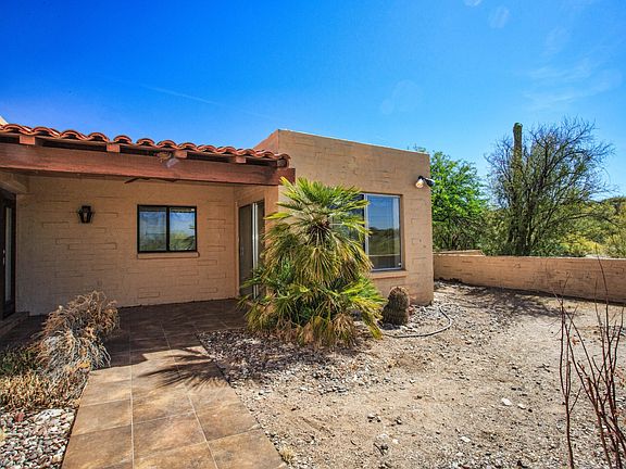 2nd image of 4350 N Camino Yermo