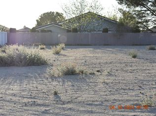 26950 Pirateer Ln, Helendale, CA 92342