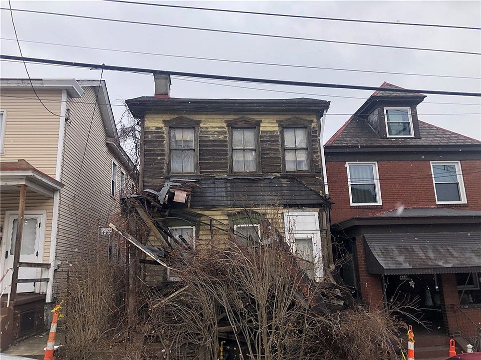 1st image of 440 4th St