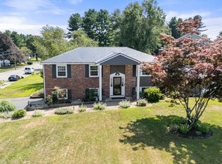 43 Arapahoe Rd, Bellingham, MA 02019