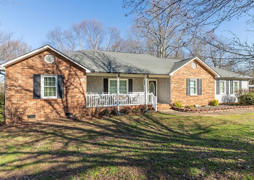 1st image of 801 Southridge Dr