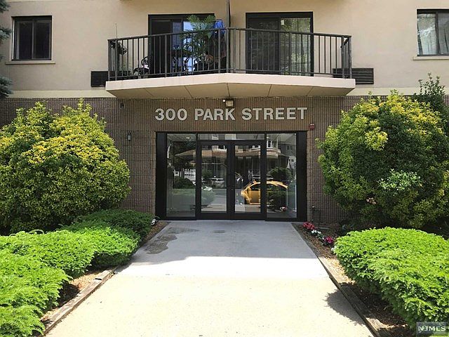 1st image of 300 Park St APT 5C