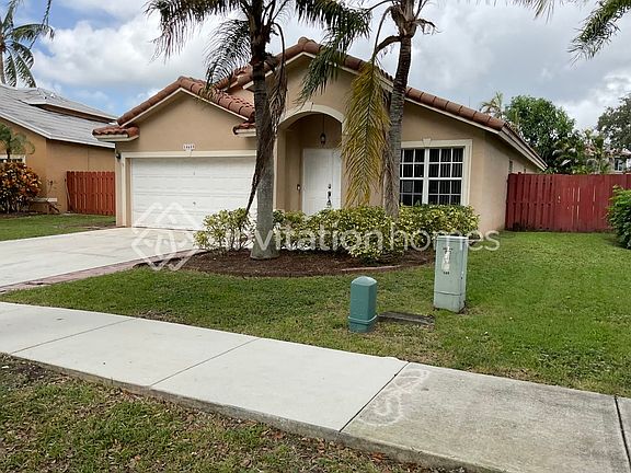 2nd image of 14655 Via Tivoli Ct