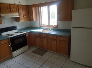 9 Lanes Ave #2, Taunton, MA 02780
