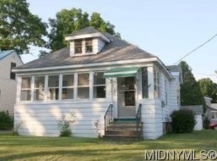 8 White St, Whitesboro, NY 13492