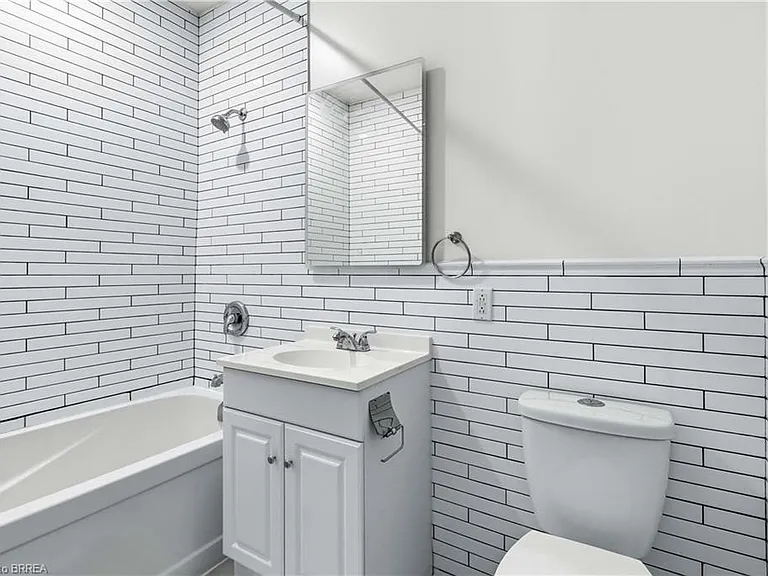 140 Dalhousie St #216 — Photo 6
