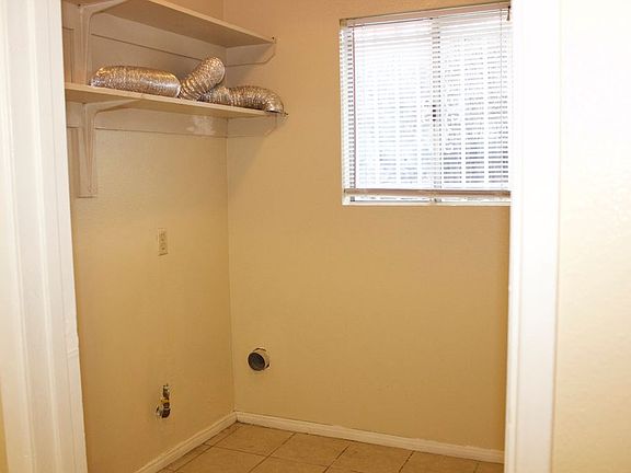3rd image of 1711 E 4th St #0