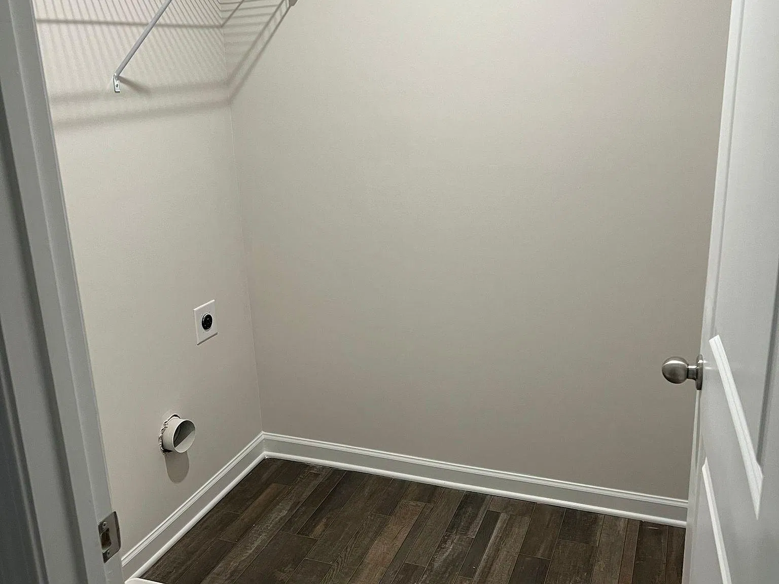 3 bed, 1675 sqft, $2,100 — Photo 2