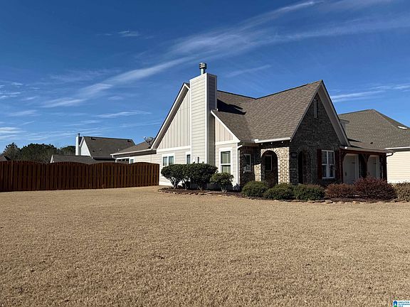2nd image of 4155 Gardenia Ln