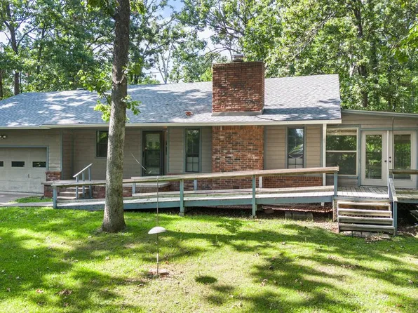 17810 Ridgeway Dr, Siloam Springs, AR 72761