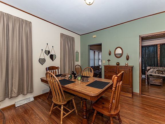 5th image of 653 2nd Ave S