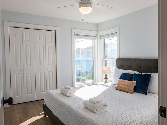 Master bedroom with king sized, highly rated 12" Zinus memory foam mattress
