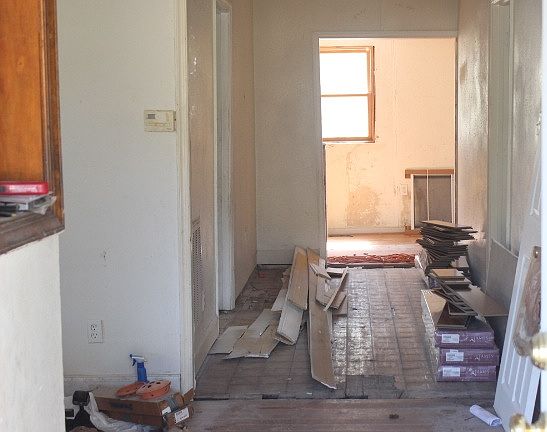 3rd image of 524 Greensville Ave