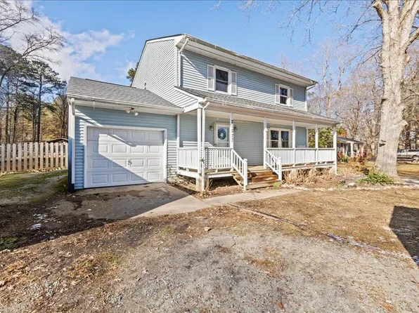 20277 Cherry Grove Rd N, Smithfield, VA 23430