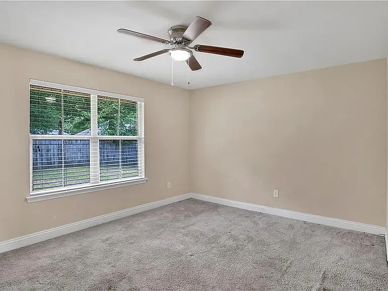 4084 Blackwell Ct W — Photo 8