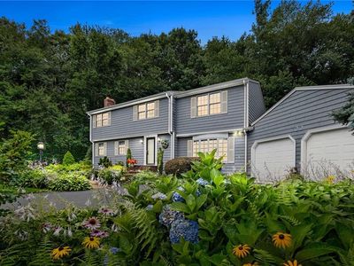 22 Carole Ct, Cranston, RI, 02921