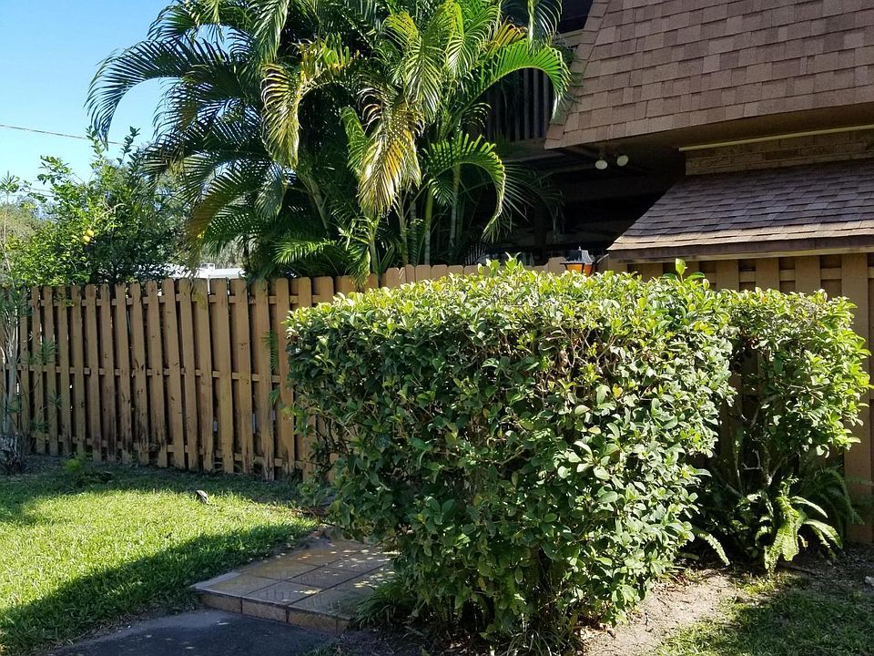 1st image of 1640 S Park Ave