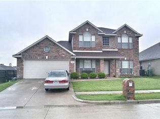 7018 Meadow Bend Dr, Arlington, TX 76002
