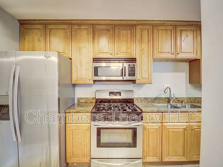 1417 Downing St NE — Photo 17