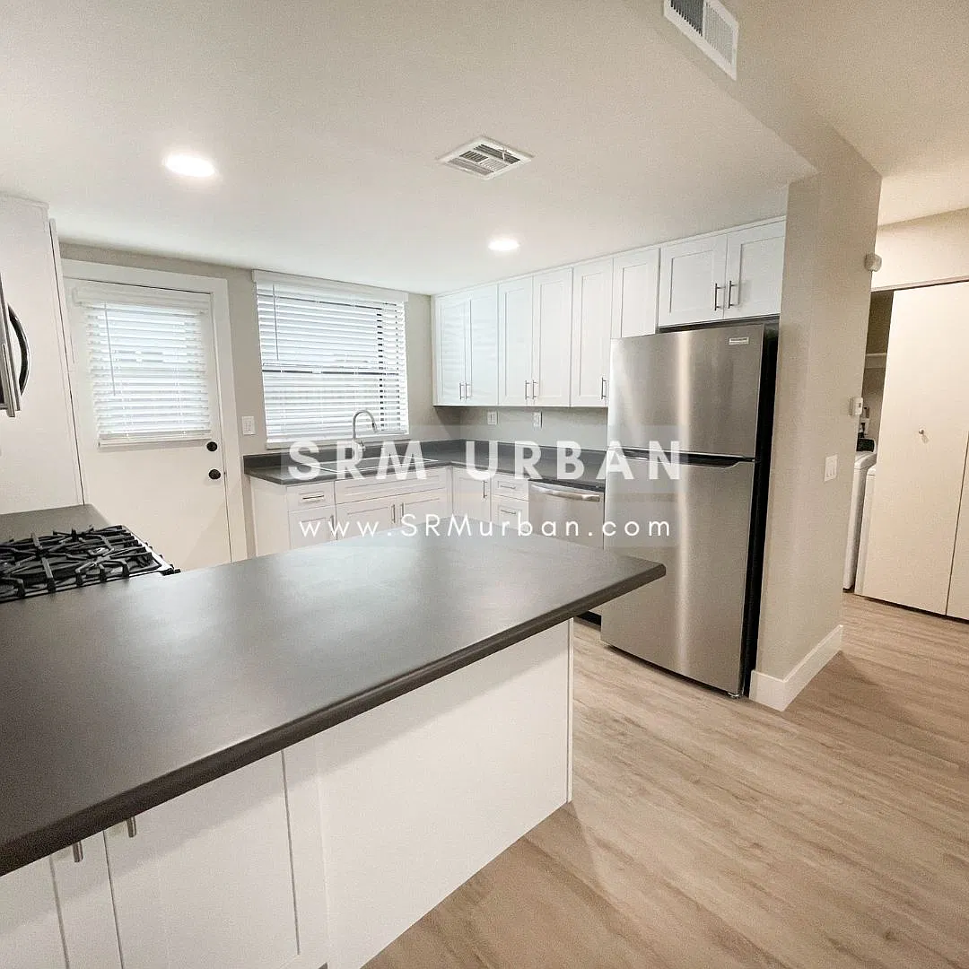 2 bed, 2.5 bath, 1200 sqft, $3,795 — Photo 4