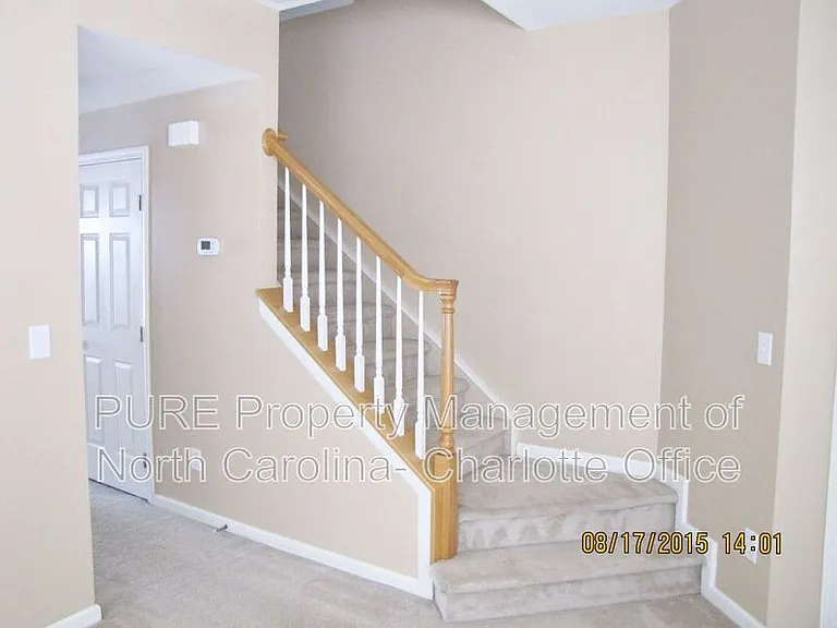 18040 Delmas Dr — Photo 12
