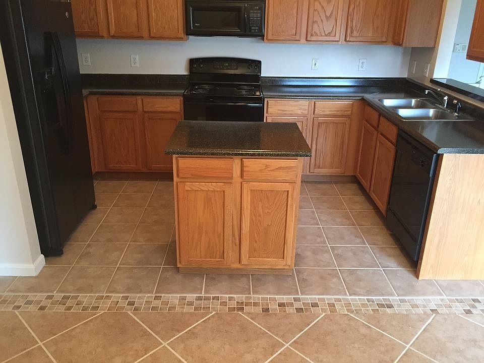 1st image of 5595 E Fountain Cir