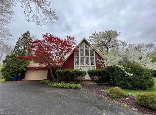 250 Warner Rd, Hubbard, OH 44425