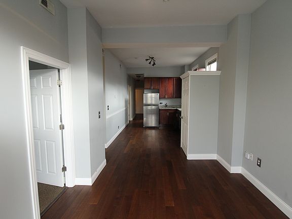 5th image of 1317 N Campbell Ave #2