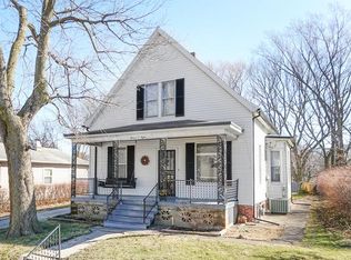 1108 S Clayton St, Bloomington, IL