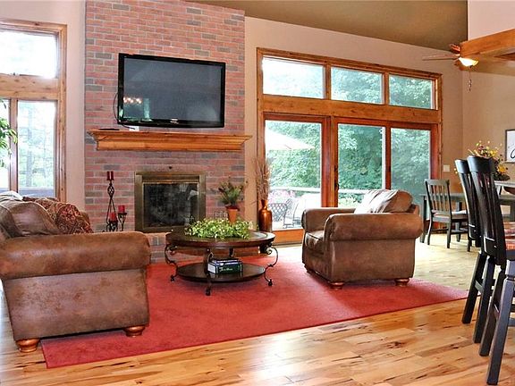 2nd image of 9725 Fox Knoll Dr