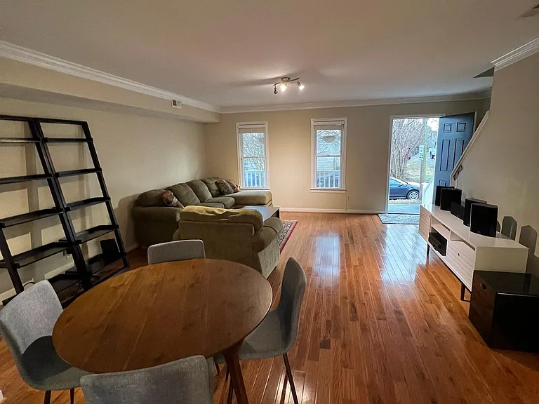 1804 Powhatan St — Photo 24