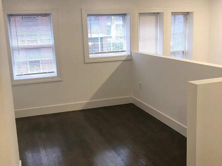 20 Phillips St — Photo 3