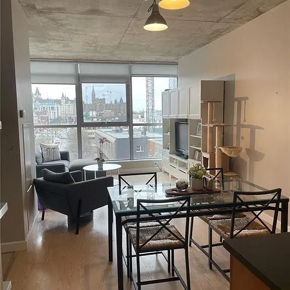 179 George St #707 — Photo 5