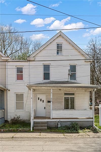 1st image of 624 Bell St