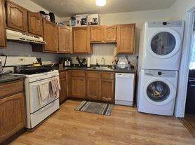 27 Newcastle Rd, Brighton, MA