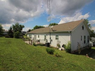 166 Cline Ave, Hurricane, WV 25526