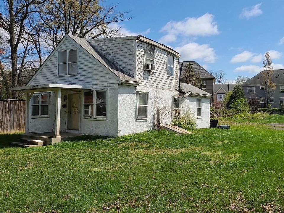 2nd image of 809 Westmore Ave