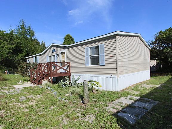 2nd image of 629 Lagoon Oaks Cir