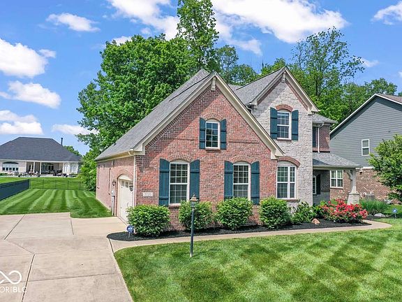 3rd image of 5720 Autumn Breeze Ln