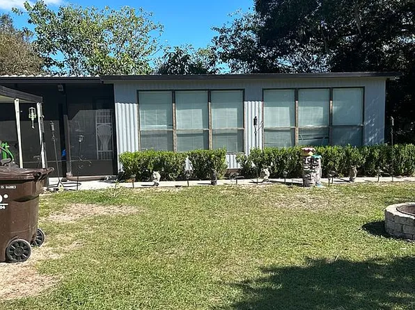 2677 NE 147th Ter, Silver Springs, FL 34488
