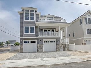 139 7th St, Beach Haven, NJ 08008
