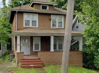 130 Arnold St, Staten Island, NY 10301