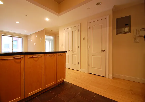 Rented by REAL New York | media 131