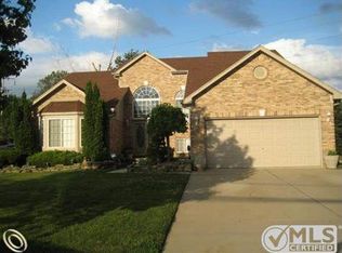 32620 Heisner St, Fraser, MI 48026