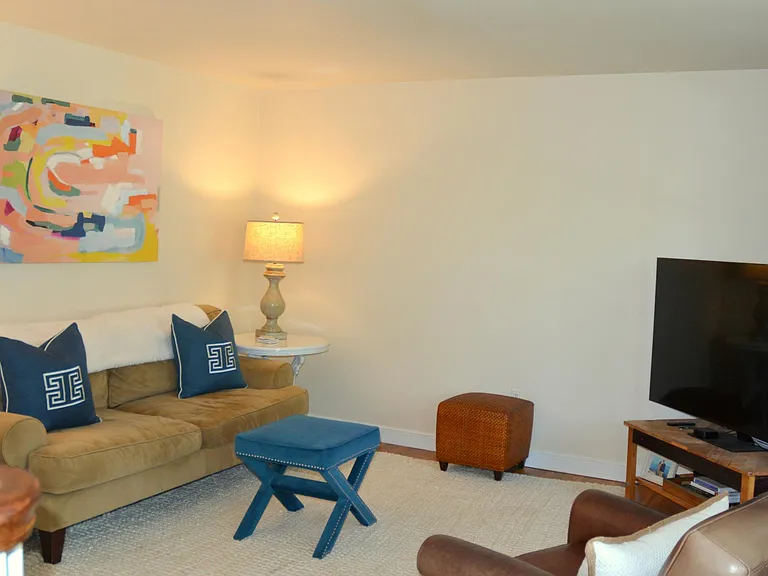4514 Stuart Ave — Photo 3